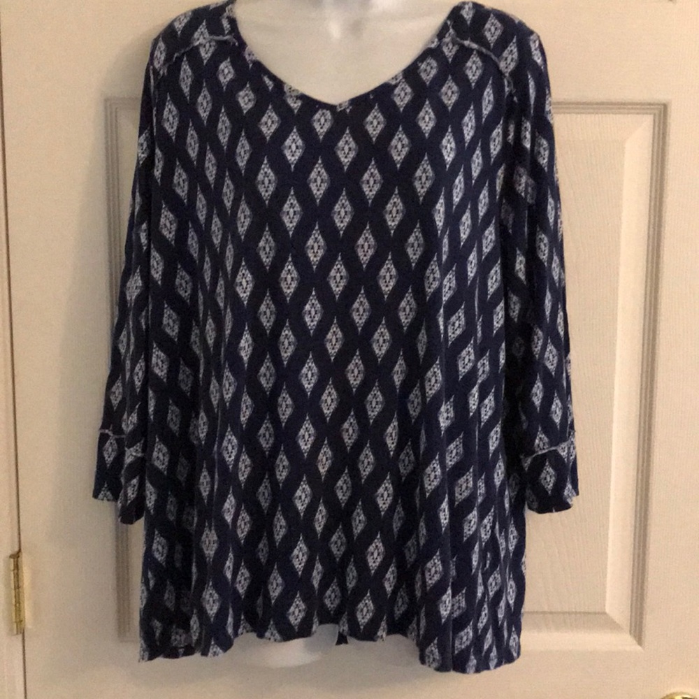 ❌2  shirts by New Direction. Exc. cond. Sz. XL